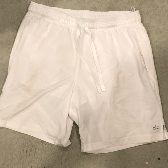Alo yoga white shorts - Picture 2 of 2